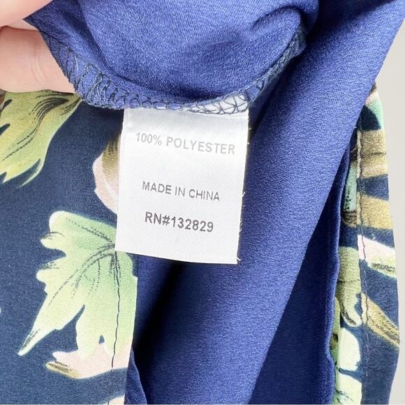 Superdown myra front tie floral romper Size Medium - Picture 8 of 9